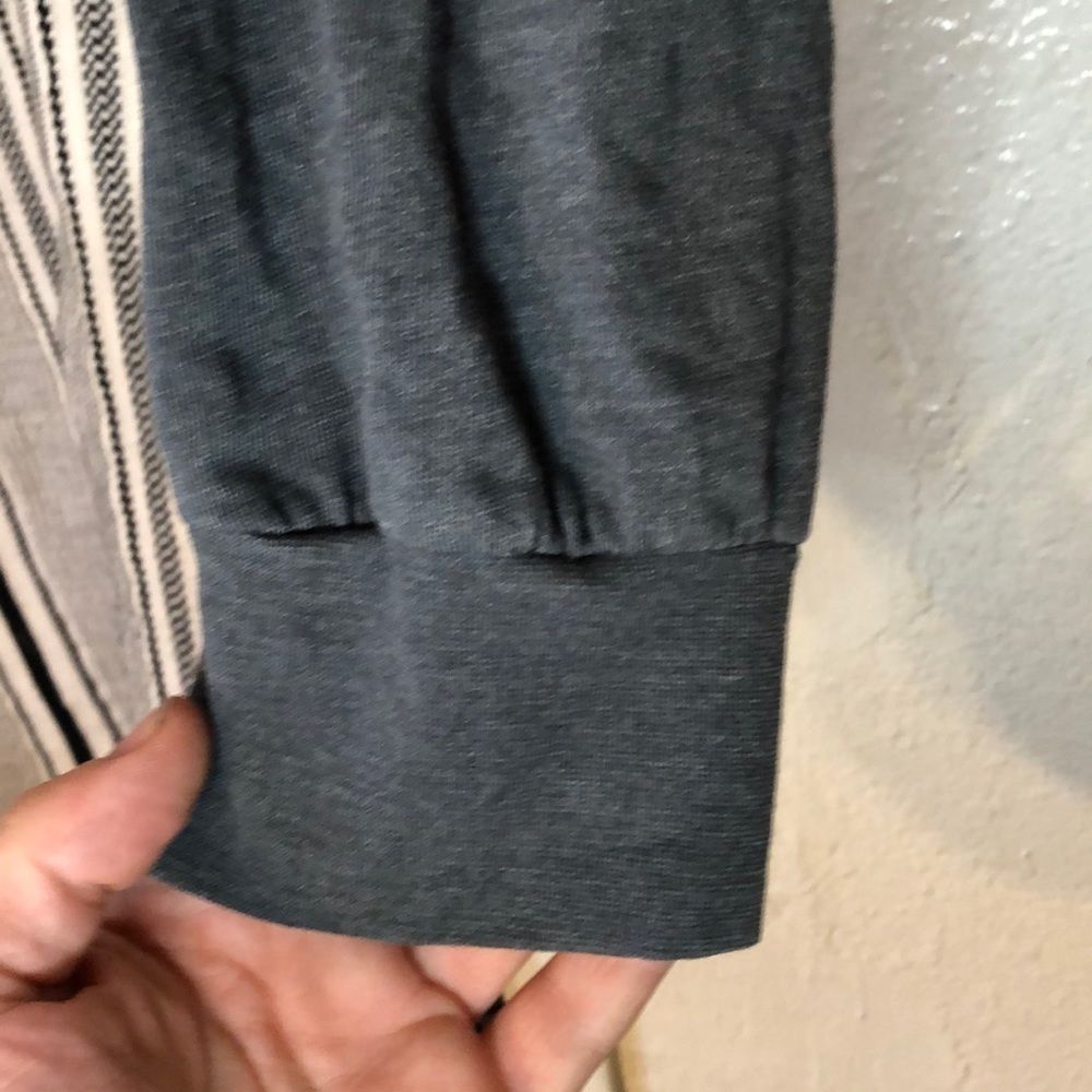 Grayson Threads Simple Cropped Graphic Sweatshirt - Picture 8 of 10